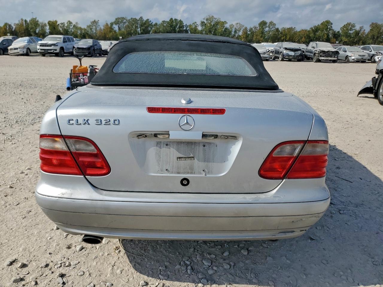 2002 Mercedes-Benz Clk 320 VIN: WDBLK65G32T118060 Lot: 93620155