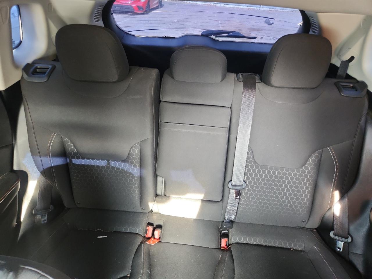 2018 Jeep Compass Sport VIN: 3C4NJCAB7JT133377 Lot: 93491255