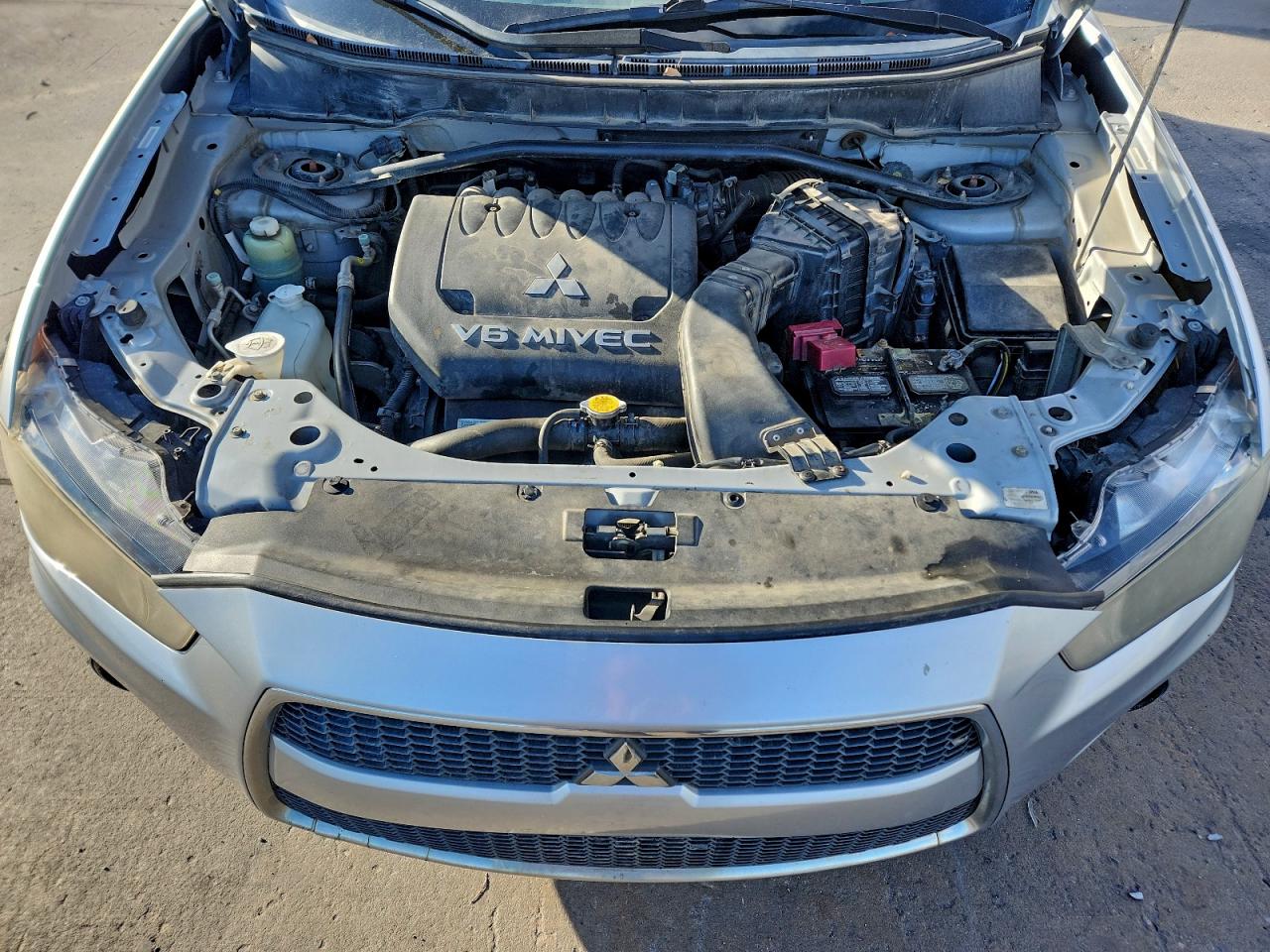 2010 Mitsubishi Outlander Xls VIN: JA4JT4AX2AZ006372 Lot: 93985325