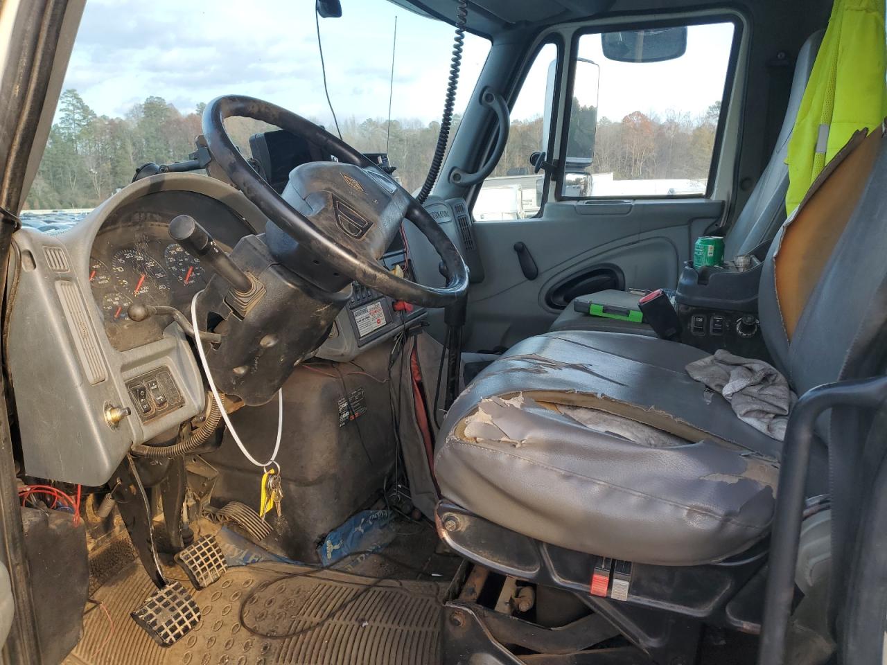 2005 International Worksr7500 - Dump Truck VIN: 1HTWPAZT85J005654 Lot: 92083255