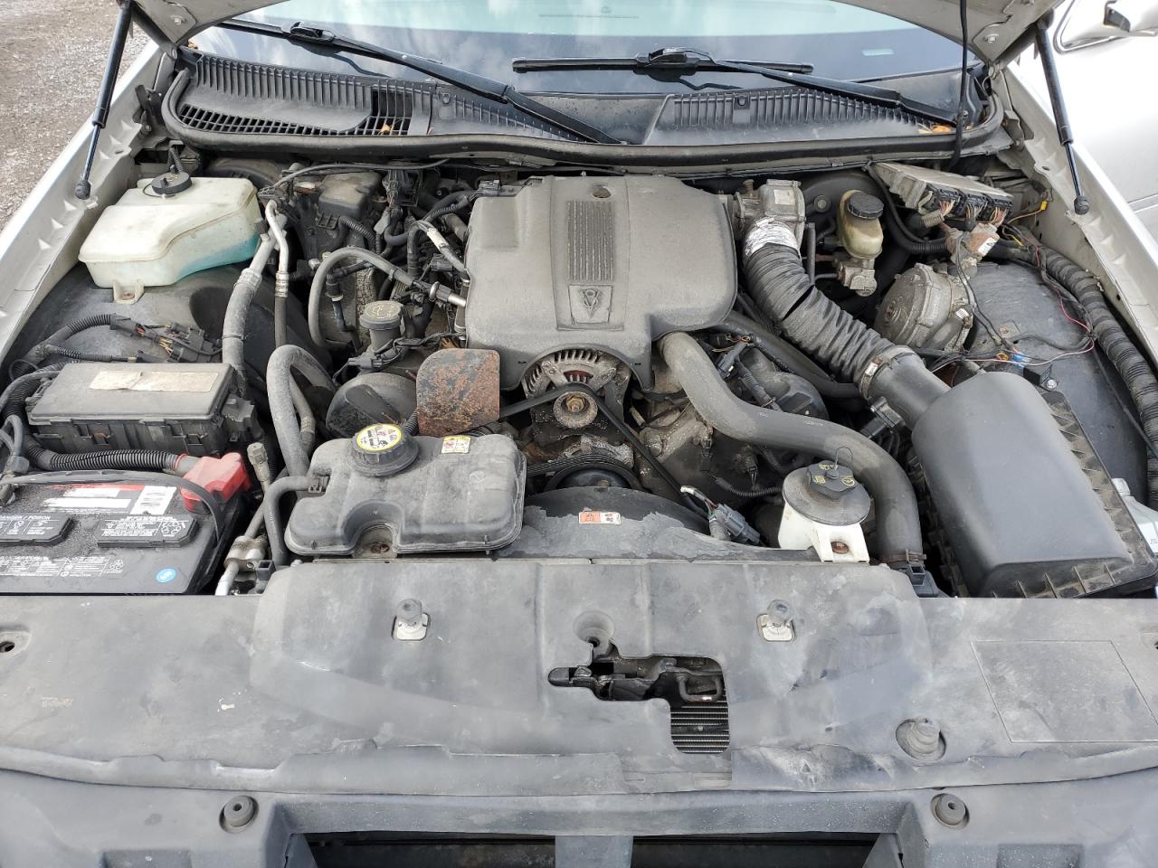 2005 Lincoln Town Car Signature Limited VIN: 1LNHM82W25Y665655 Lot: 91290975