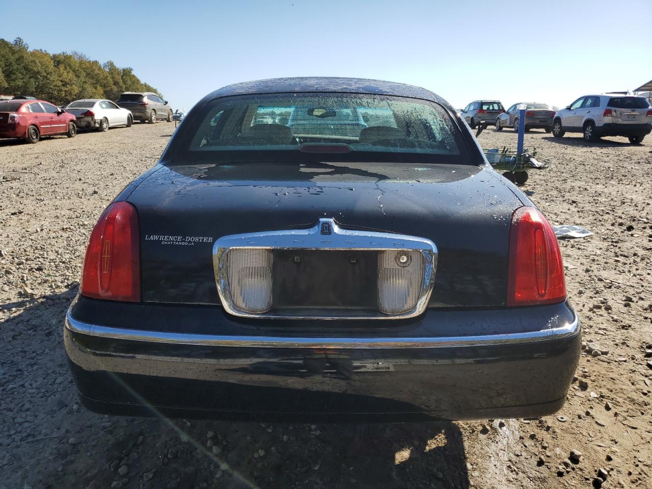 2001 Lincoln Town Car Cartier VIN: 1LNHM83W51Y723170 Lot: 92514685