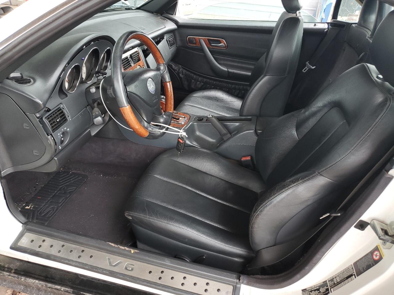 2001 Mercedes-Benz Slk 320 VIN: WDBKK65FX1F223243 Lot: 93195685