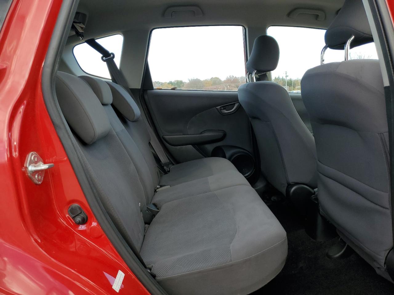 2011 Honda Fit VIN: JHMGE8H38BS004395 Lot: 93180115