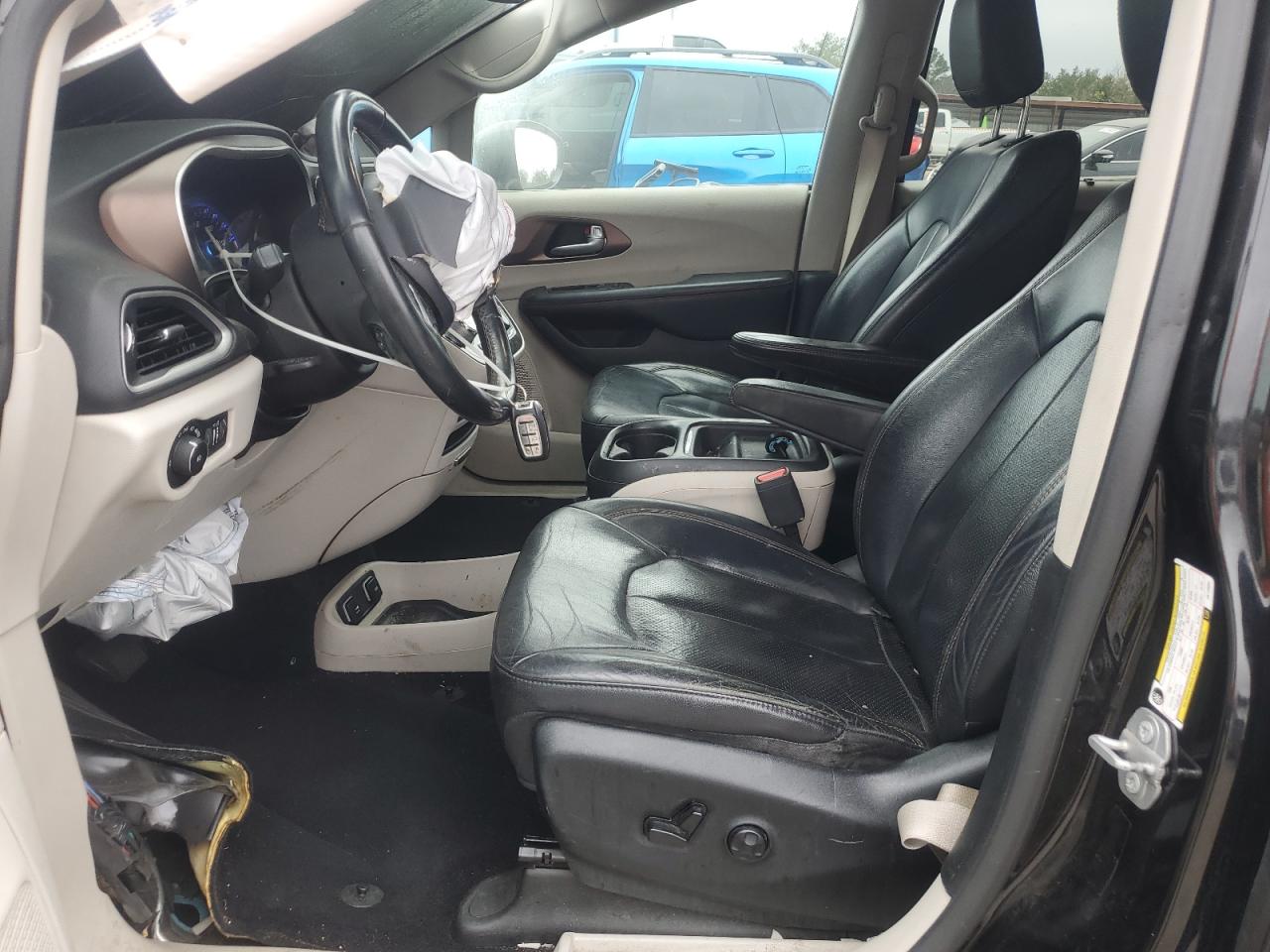 2018 Chrysler Pacifica Touring L VIN: 2C4RC1BG1JR119892 Lot: 91607835