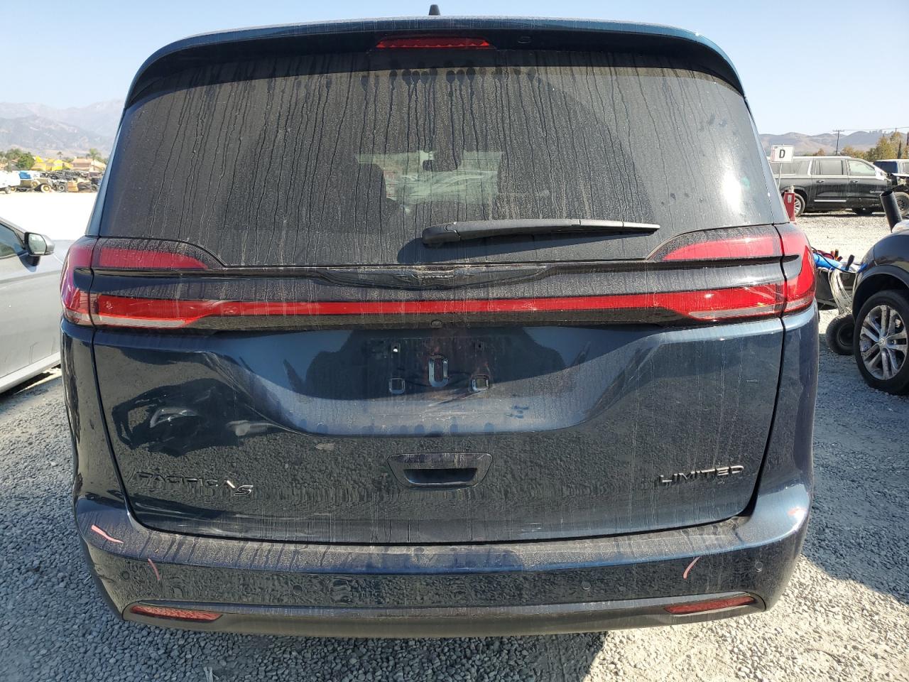 2025 Chrysler Pacifica Limited VIN: 2C4RC1GG8SR593820 Lot: 90901745