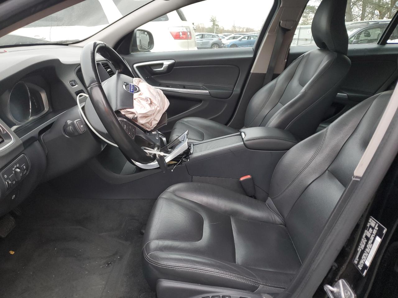 2016 Volvo V60 T5 Premier VIN: YV140MEK0G1291486 Lot: 93093945