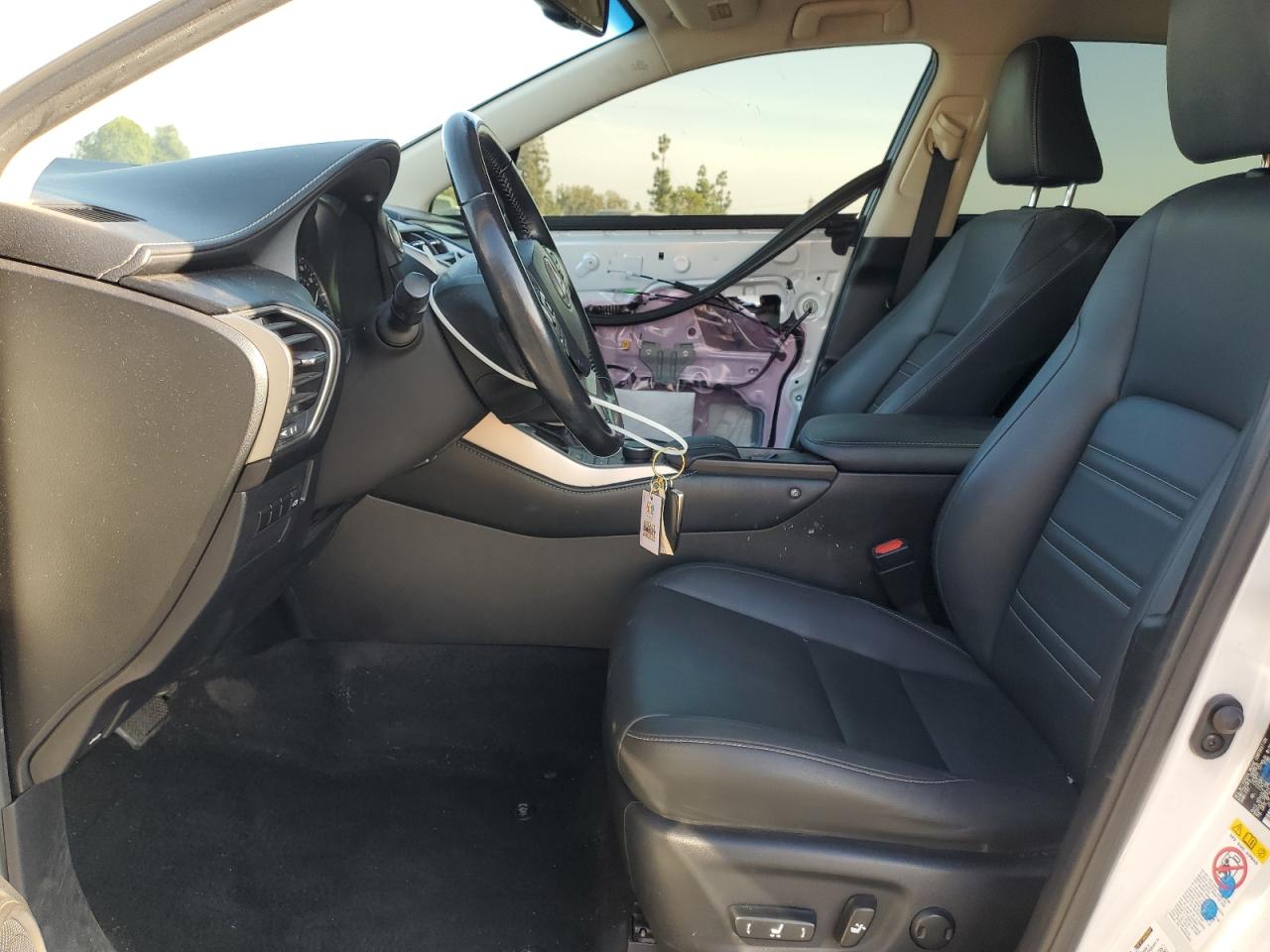 2017 Lexus Nx 200T Base VIN: JTJYARBZ0H2070725 Lot: 91309035