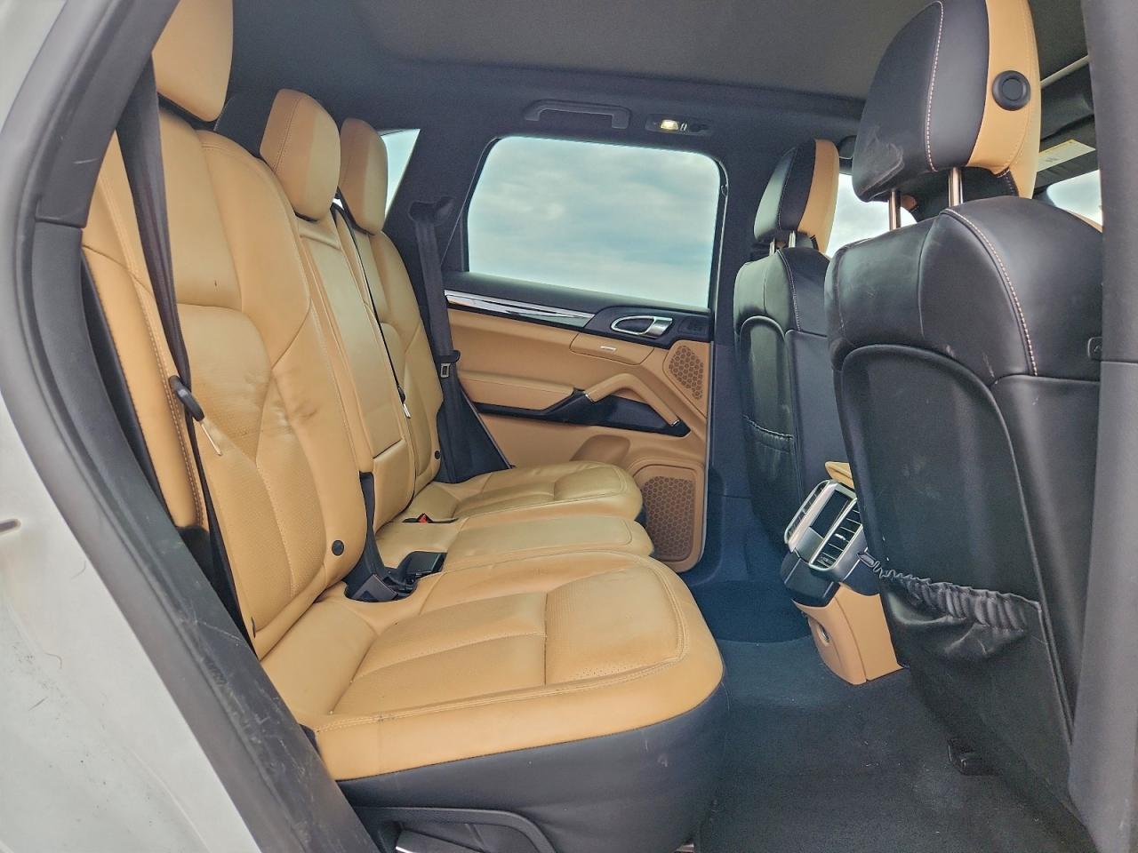 2016 Porsche Cayenne VIN: WP1AA2A22GKA15531 Lot: 94301365