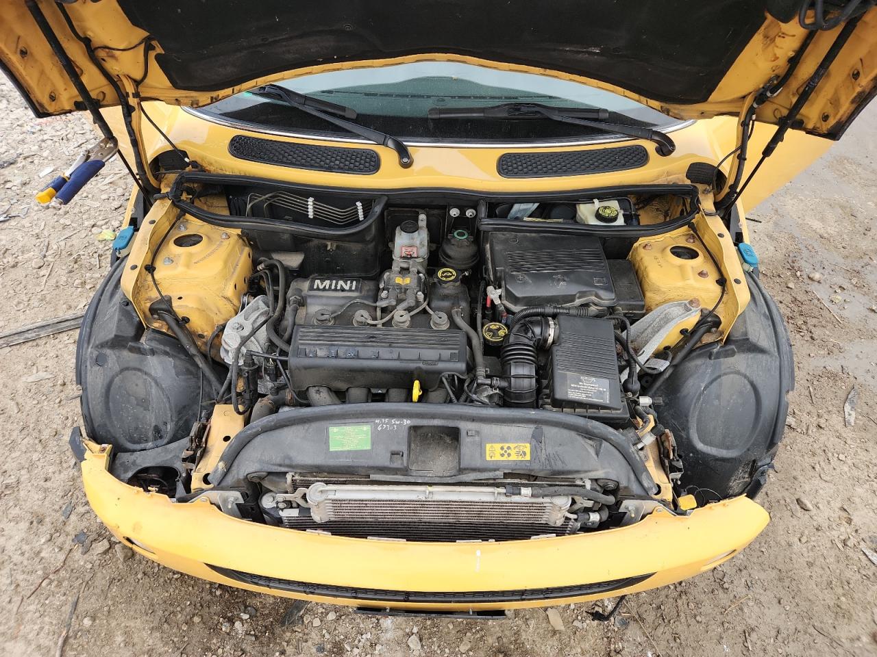 2007 Mini Cooper VIN: WMWRF33557TG16980 Lot: 91240525