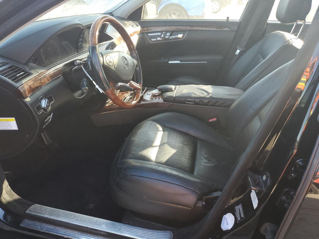 2010 Mercedes-Benz S 550 VIN: WDDNG7BB1AA341983 Lot: 92900125