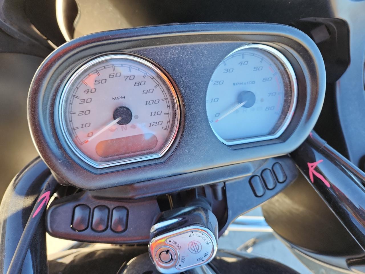 2017 Harley-Davidson Fltrx Road Glide VIN: 1HD1KHC33HB696046 Lot: 90653895