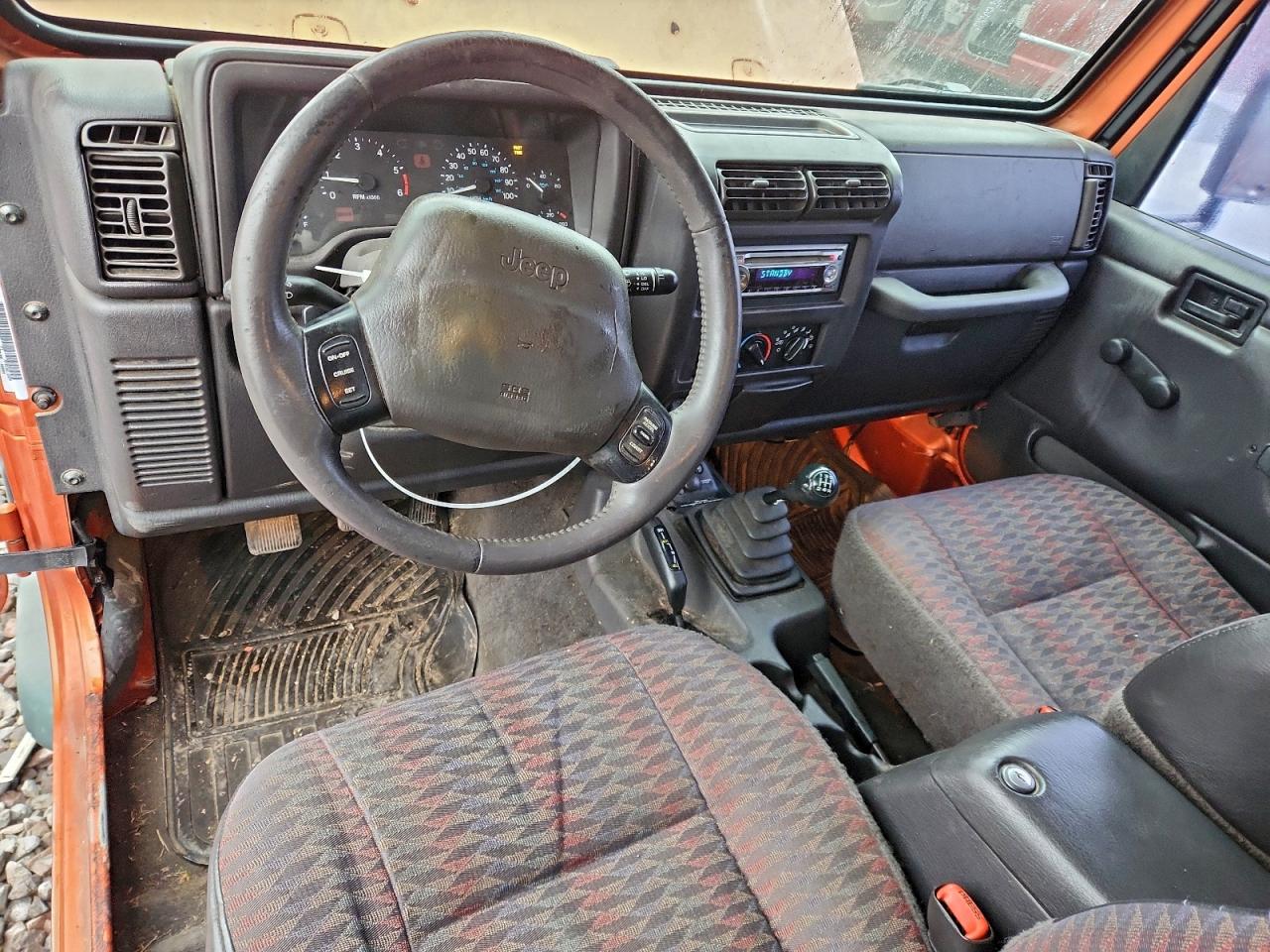 2000 Jeep Wrangler / Tj Sport VIN: 1J4FA49S3YP793570 Lot: 93520325