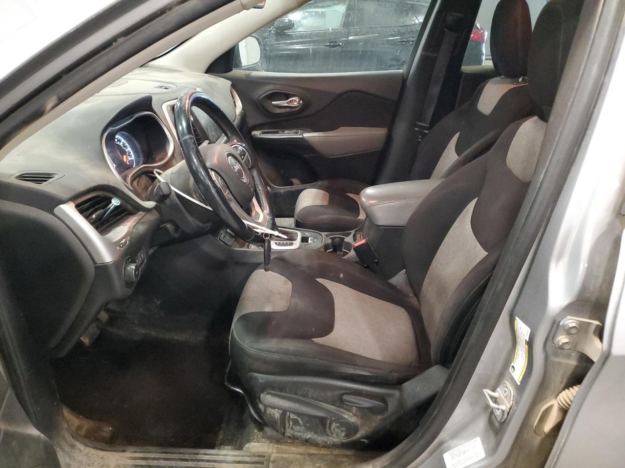 2014 Jeep Cherokee Latitude VIN: 1C4PJLCB2EW205141 Lot: 93309085