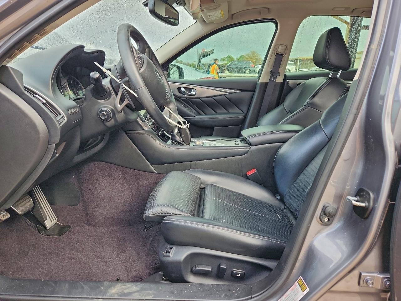 2017 Infiniti Q50 Premium VIN: JN1EV7AR2HM833030 Lot: 93936545