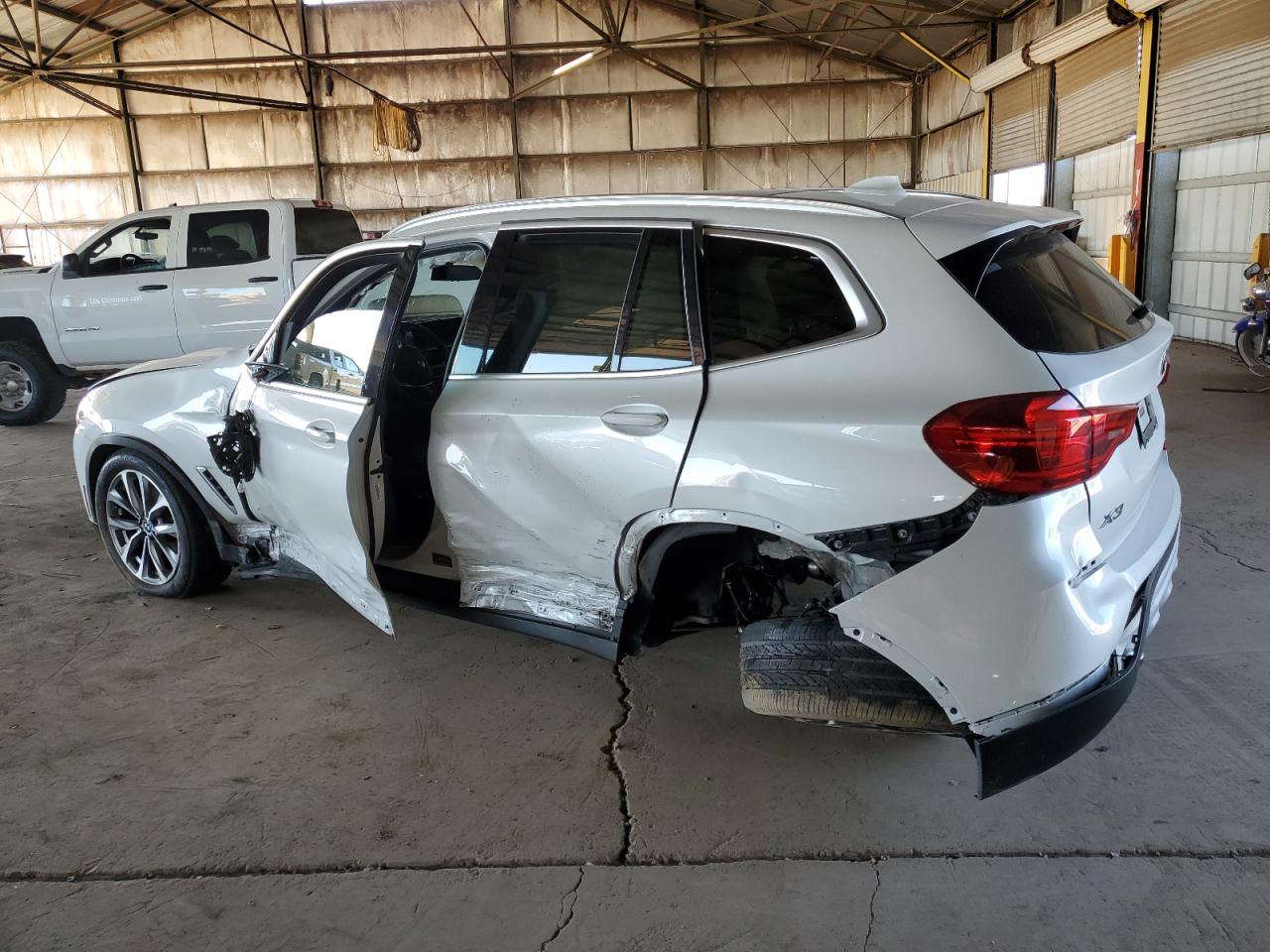 Фото: 5UXTR7C54KLR46038