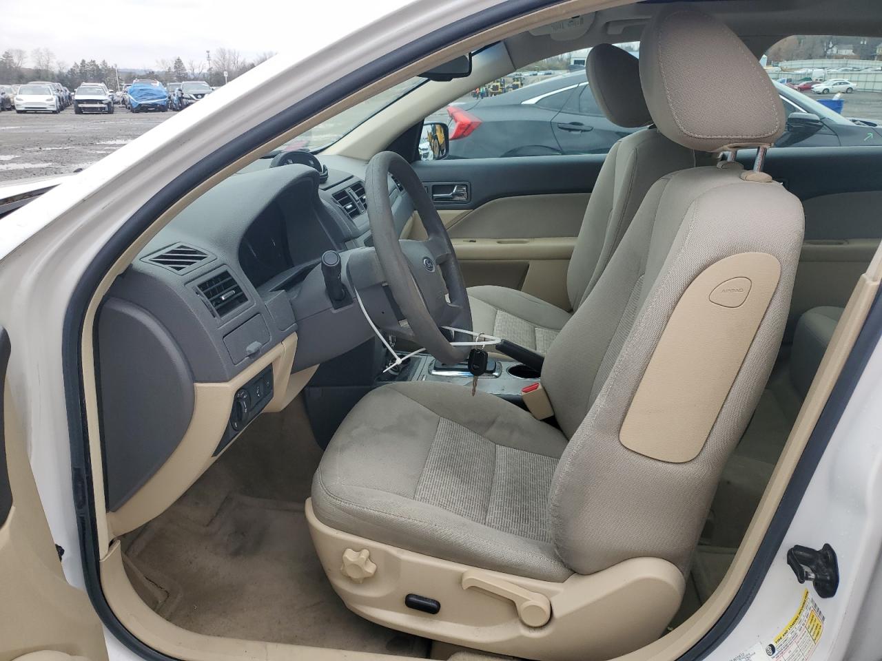 2010 Ford Fusion Se VIN: 3FAHP0HA7AR370333 Lot: 93754915