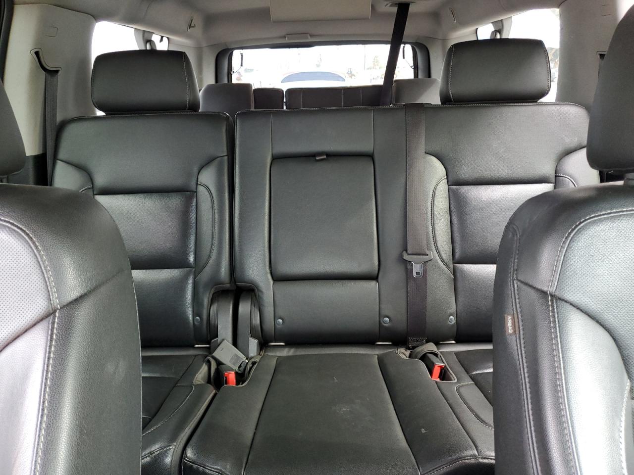 2019 GMC Yukon Xl C1500 Slt VIN: 1GKS1GKCXKR383132 Lot: 92465655