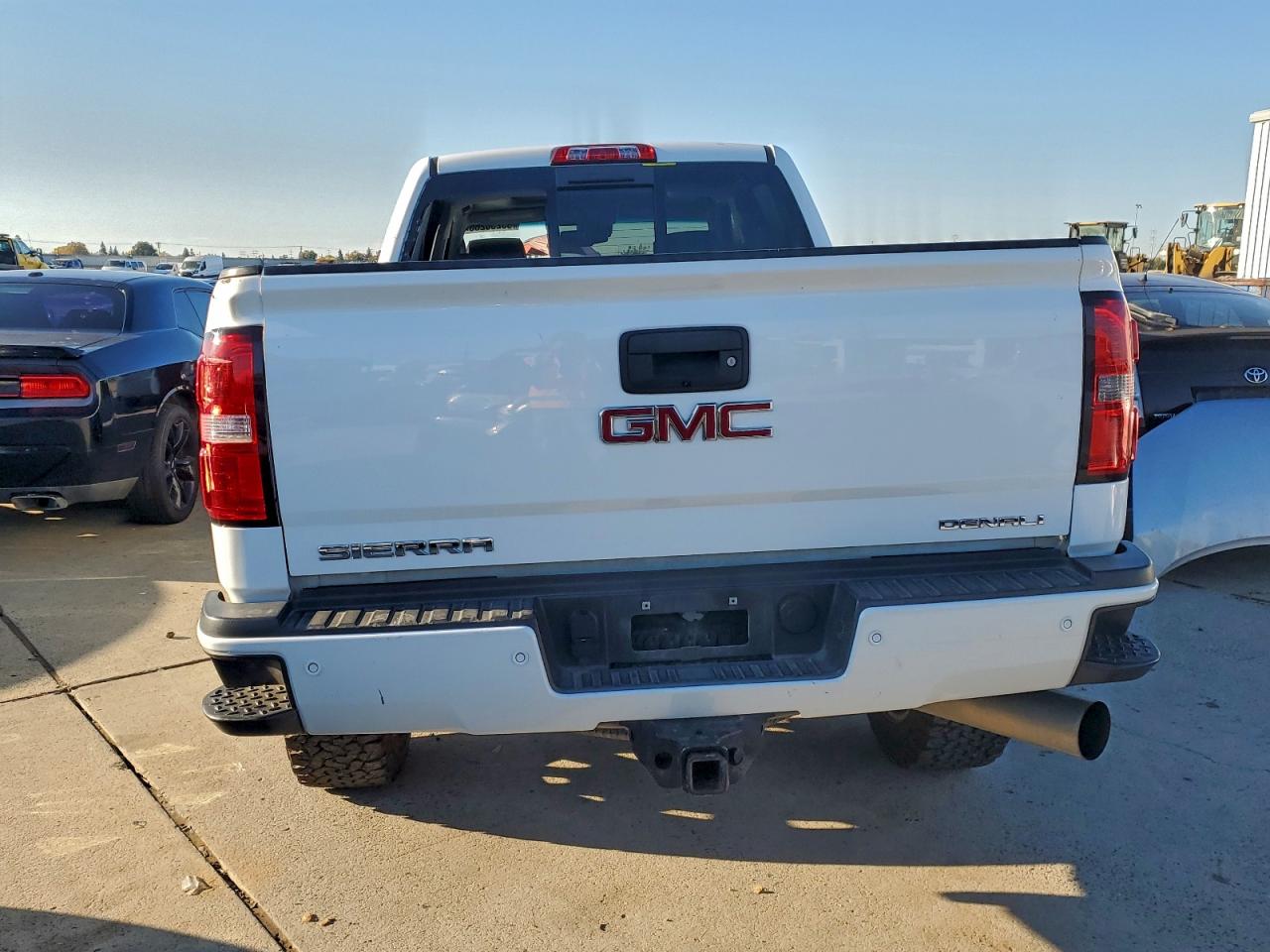 2016 GMC Sierra K2500 Denali VIN: 1GT12UE85GF237160 Lot: 93258265
