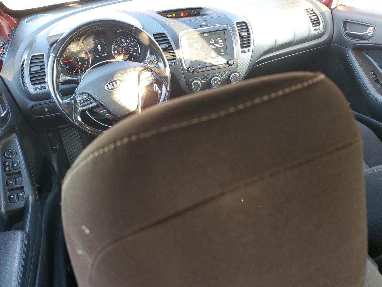 2018 Kia Forte Lx VIN: 3KPFL4A78JE164044 Lot: 92044725