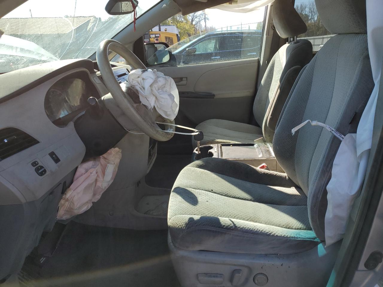 2011 Toyota Sienna Le VIN: 5TDJK3DC7BS015115 Lot: 91165365