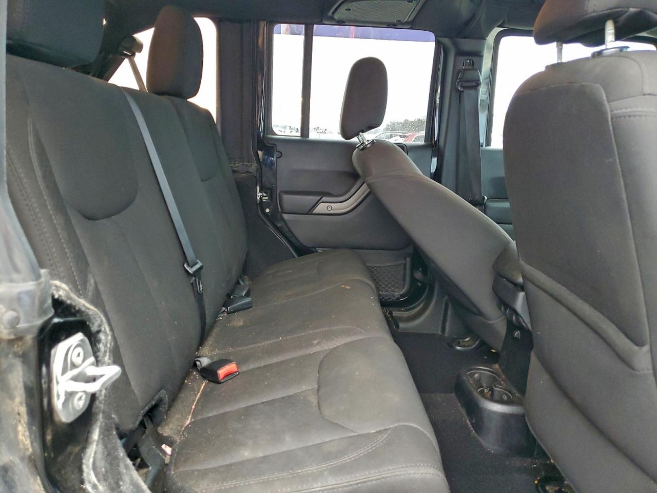 2015 Jeep Wrangler Unlimited Sport VIN: 1C4HJWDG8FL764597 Lot: 93267245