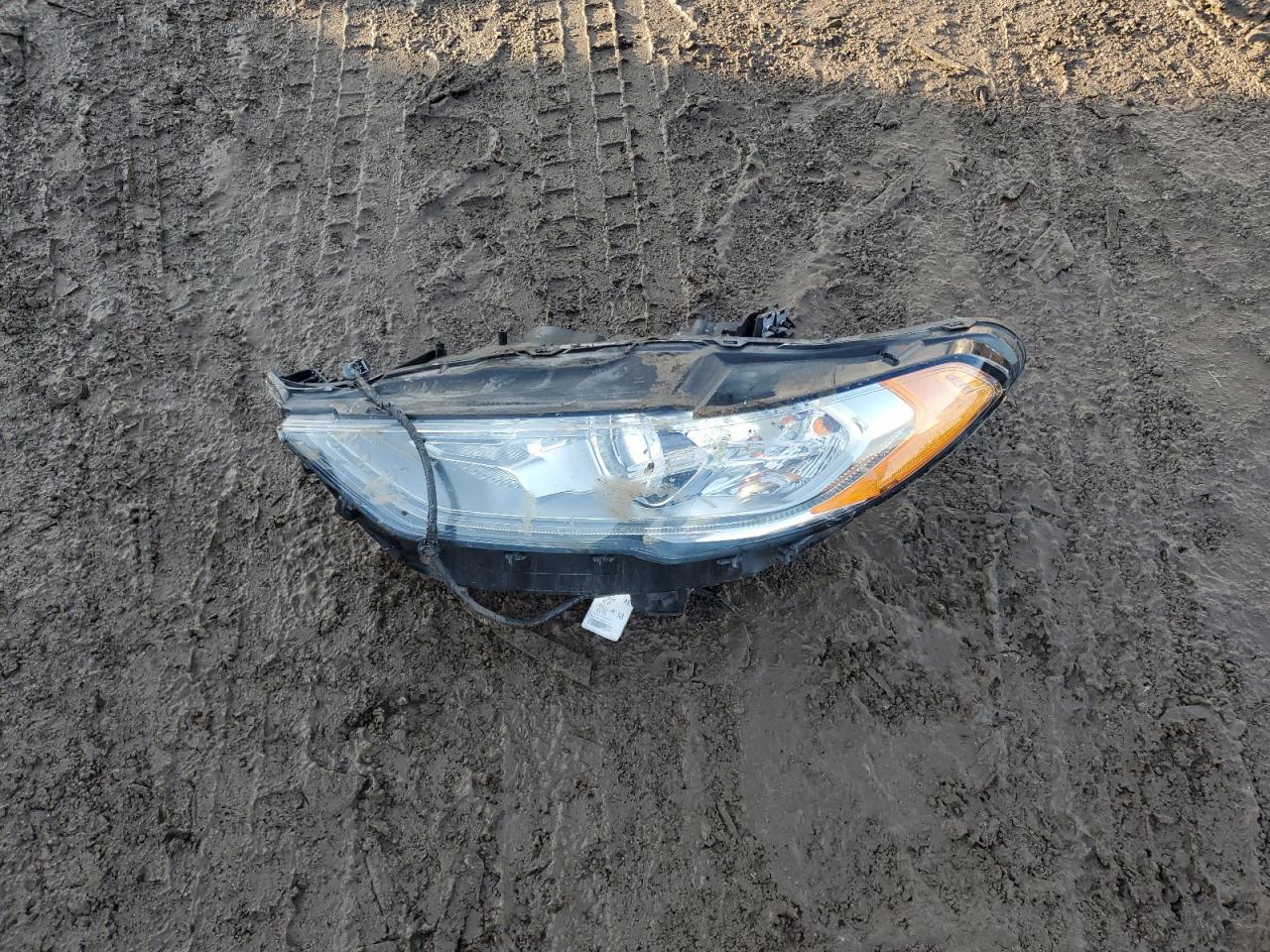 2017 Ford Fusion Se VIN: 3FA6P0H7XHR219671 Lot: 92319865