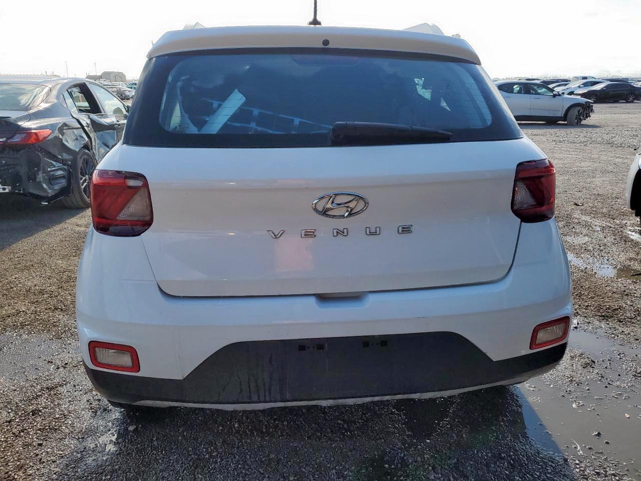 2023 Hyundai Venue Sel VIN: KMHRC8A31PU212779 Lot: 82131345