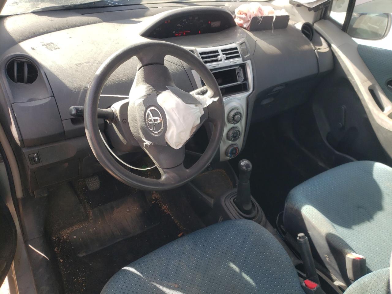 2007 Toyota Yaris VIN: JTDJT923775104196 Lot: 92140935