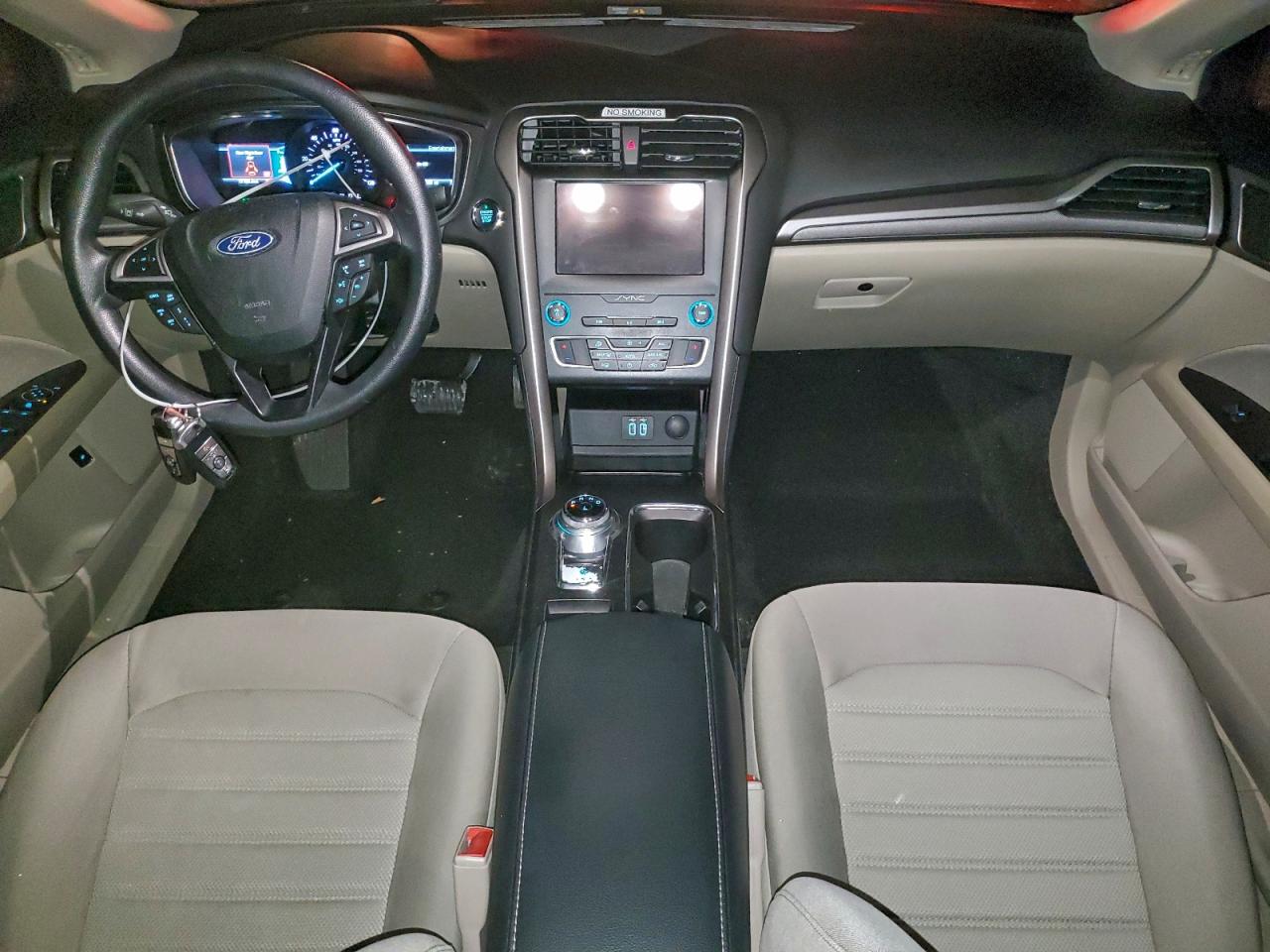 2020 Ford Fusion Se VIN: 3FA6P0LU3LR118686 Lot: 93944915