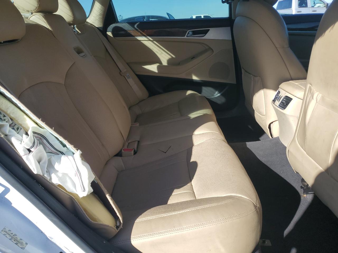 2015 Hyundai Genesis 3.8L VIN: KMHGN4JEXFU066571 Lot: 90311605