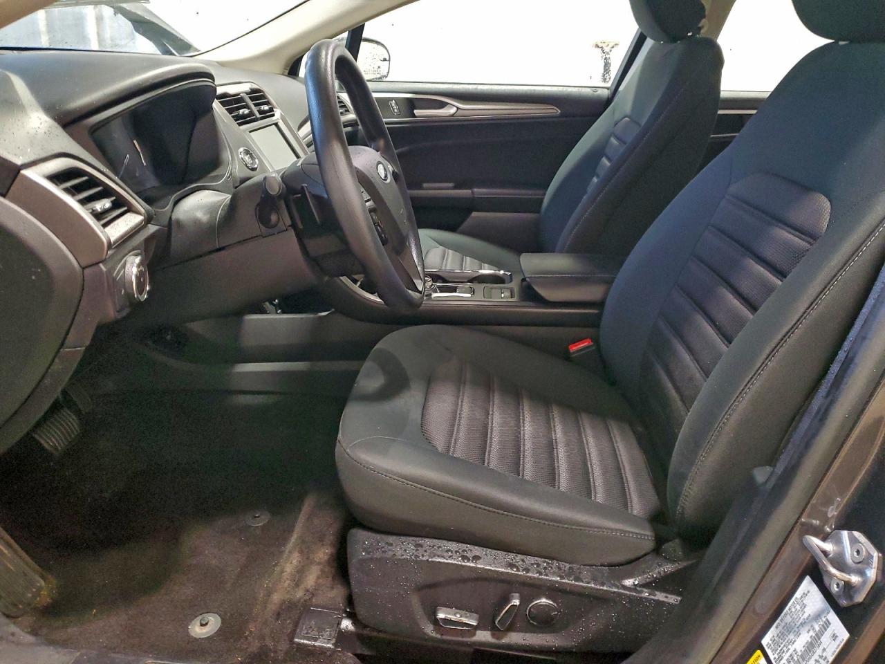 2018 Ford Fusion Se VIN: 3FA6P0HD4JR275844 Lot: 94569765