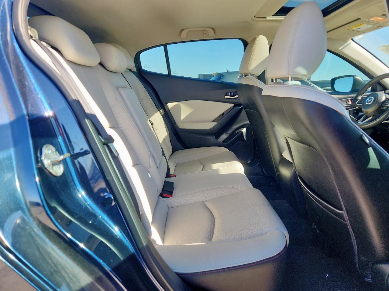 2018 Mazda 3 Grand Touring VIN: 3MZBN1M36JM256627 Lot: 91292265