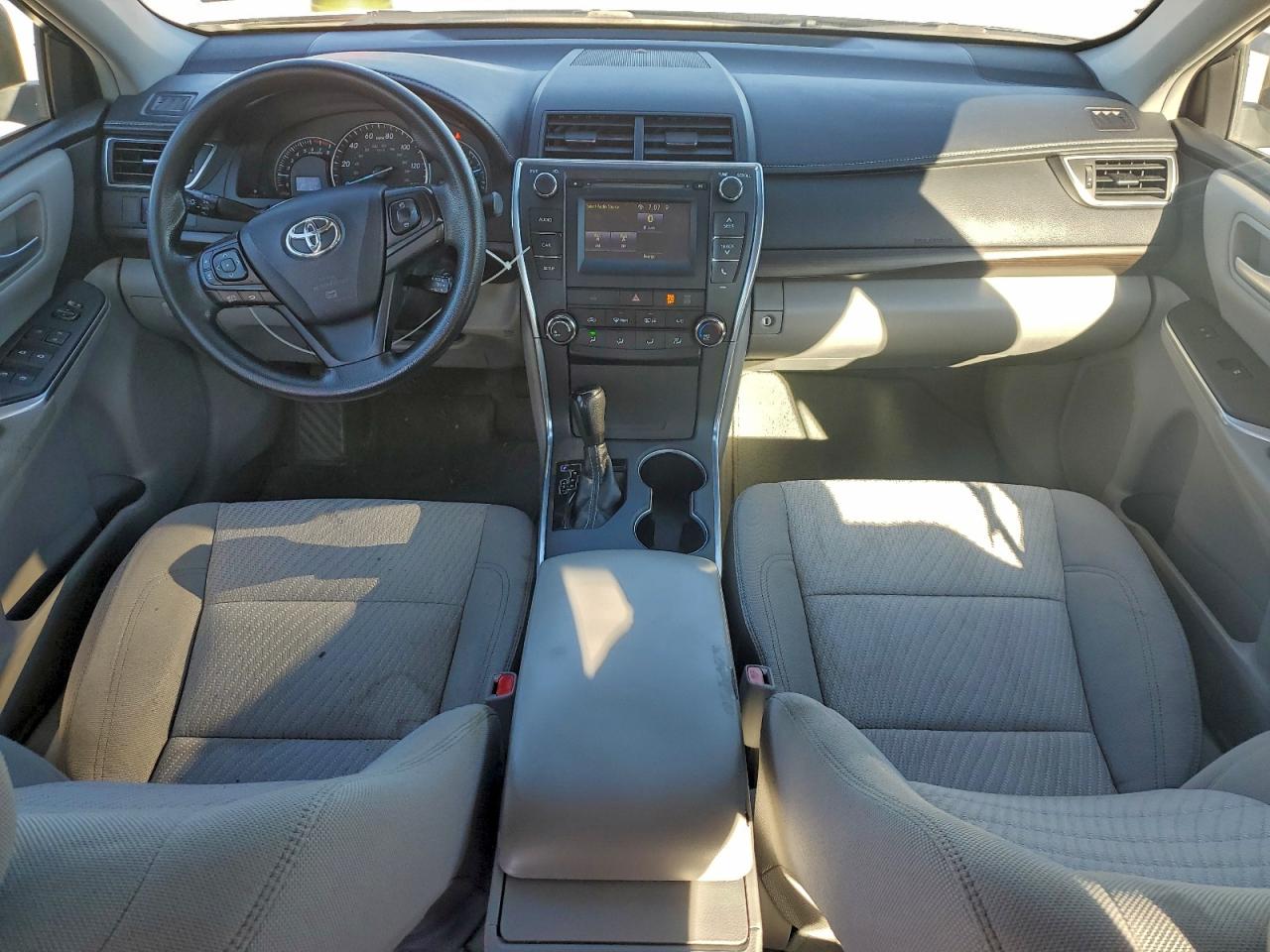 2015 Toyota Camry Le VIN: 4T1BF1FK8FU100334 Lot: 90760045