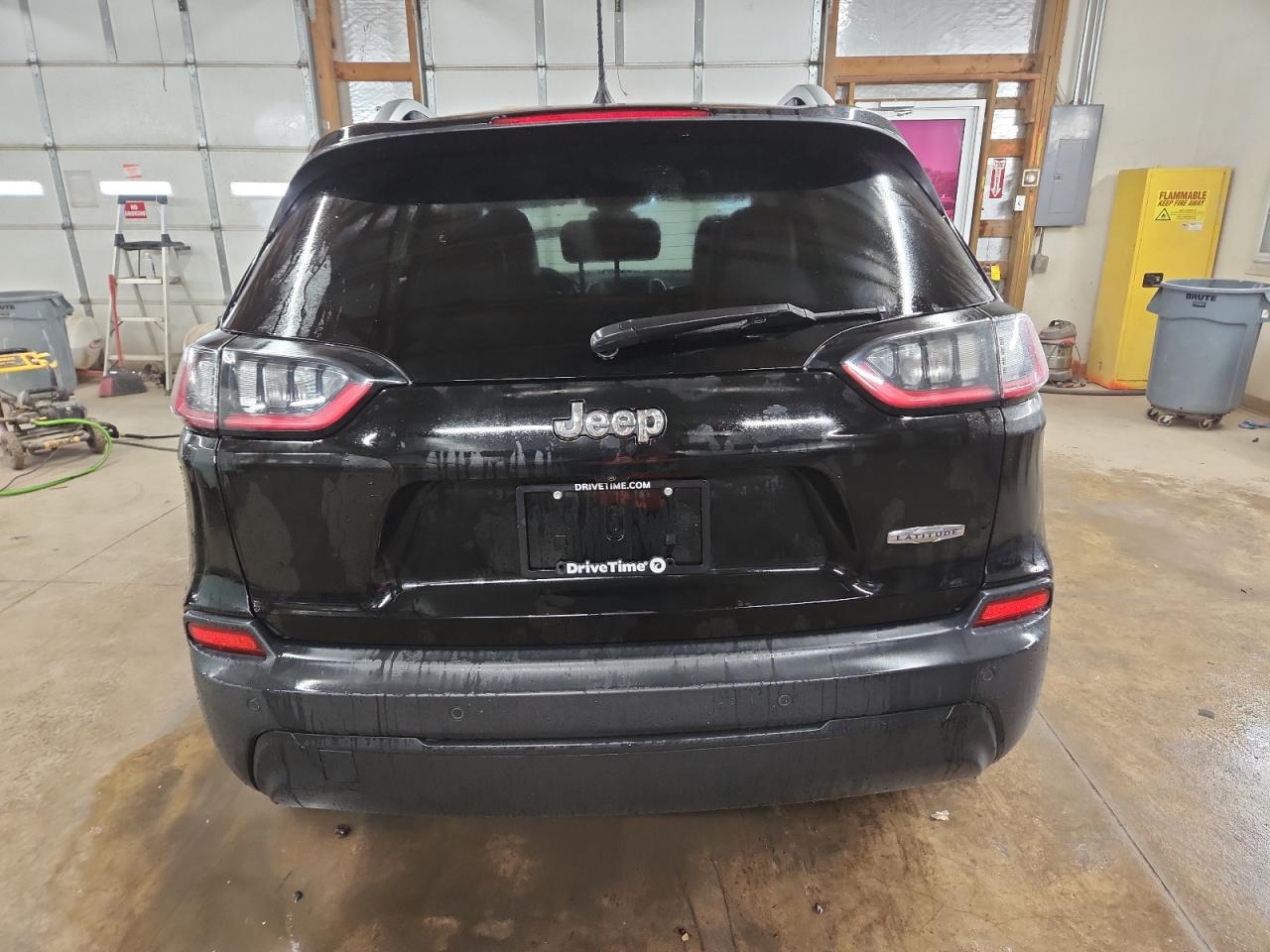 2019 Jeep Cherokee Latitude Plus VIN: 1C4PJLLB2KD300791 Lot: 85581585