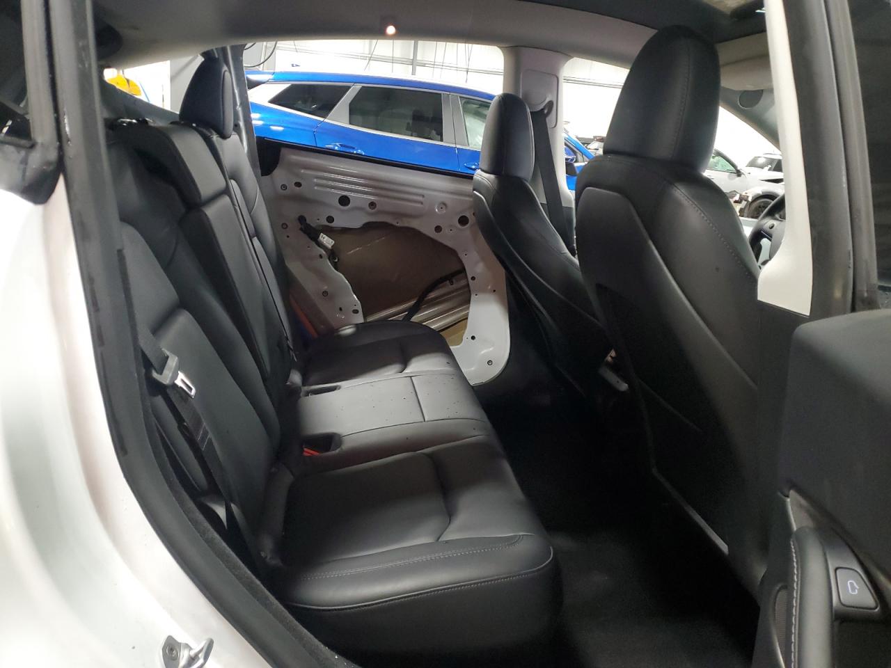 2023 Tesla Model Y VIN: 7SAYGDEE8PF801669 Lot: 92953705