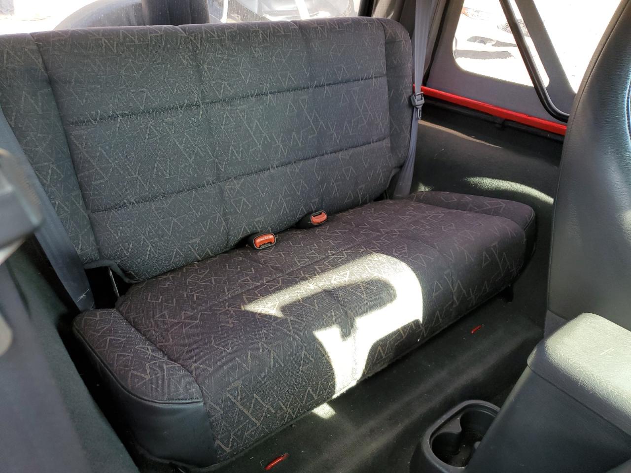 2002 Jeep Wrangler / Tj X VIN: 1J4FA39S02P720075 Lot: 91412825