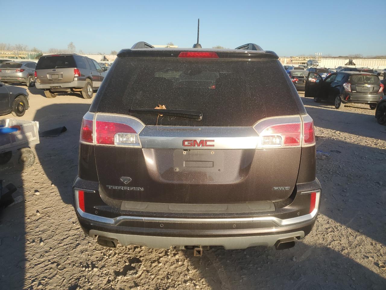 2016 GMC Terrain Denali VIN: 2GKFLVE38G6292715 Lot: 92606185