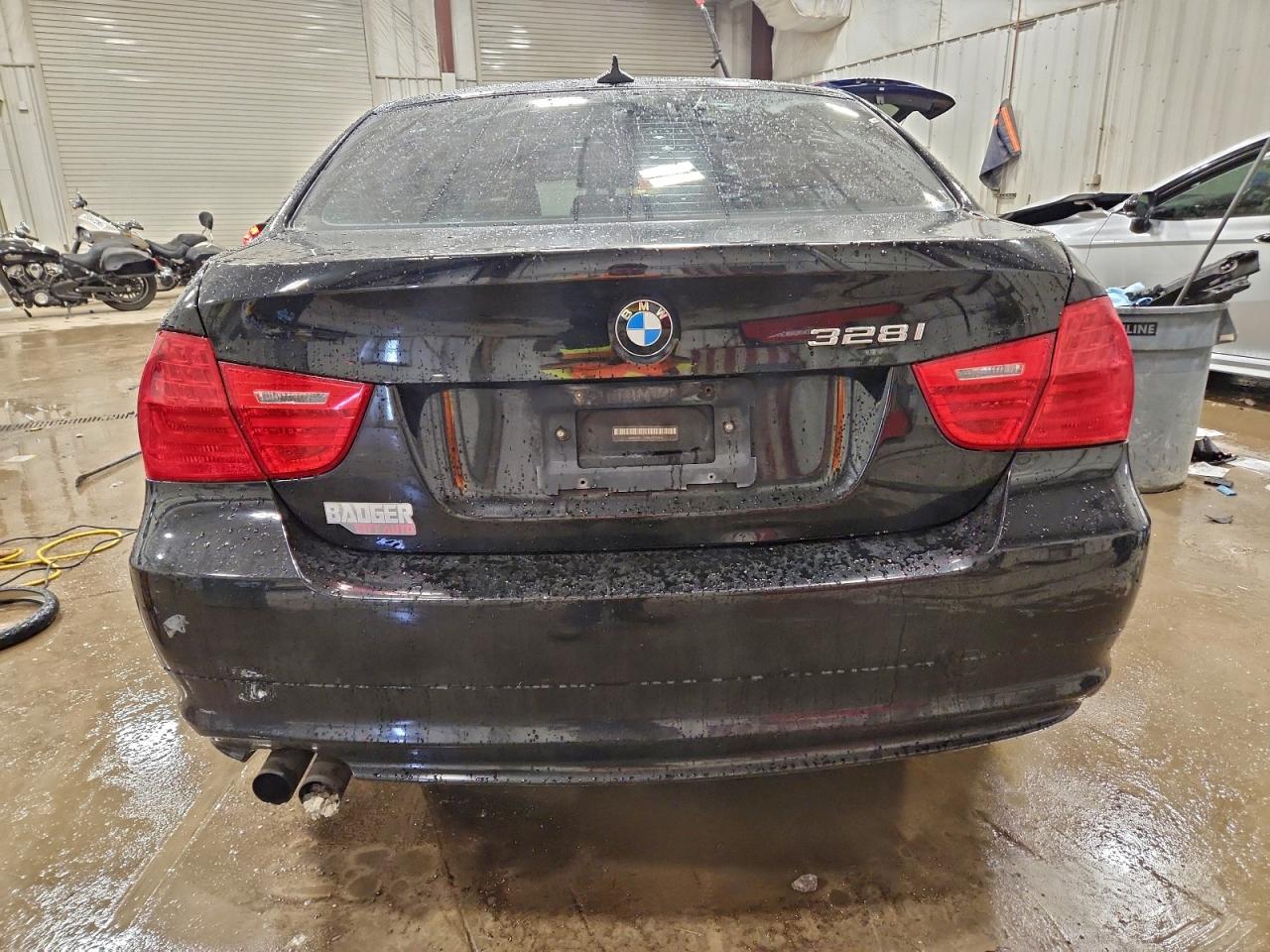 2011 BMW 328 Xi VIN: WBAPK7C58BA972416 Lot: 94166465