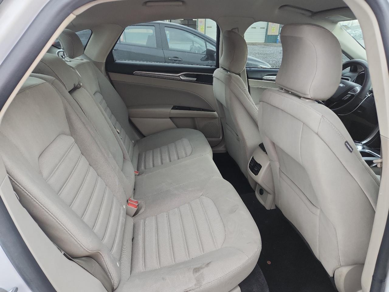 2017 Ford Fusion Se VIN: 3FA6P0H75HR327728 Lot: 93491415