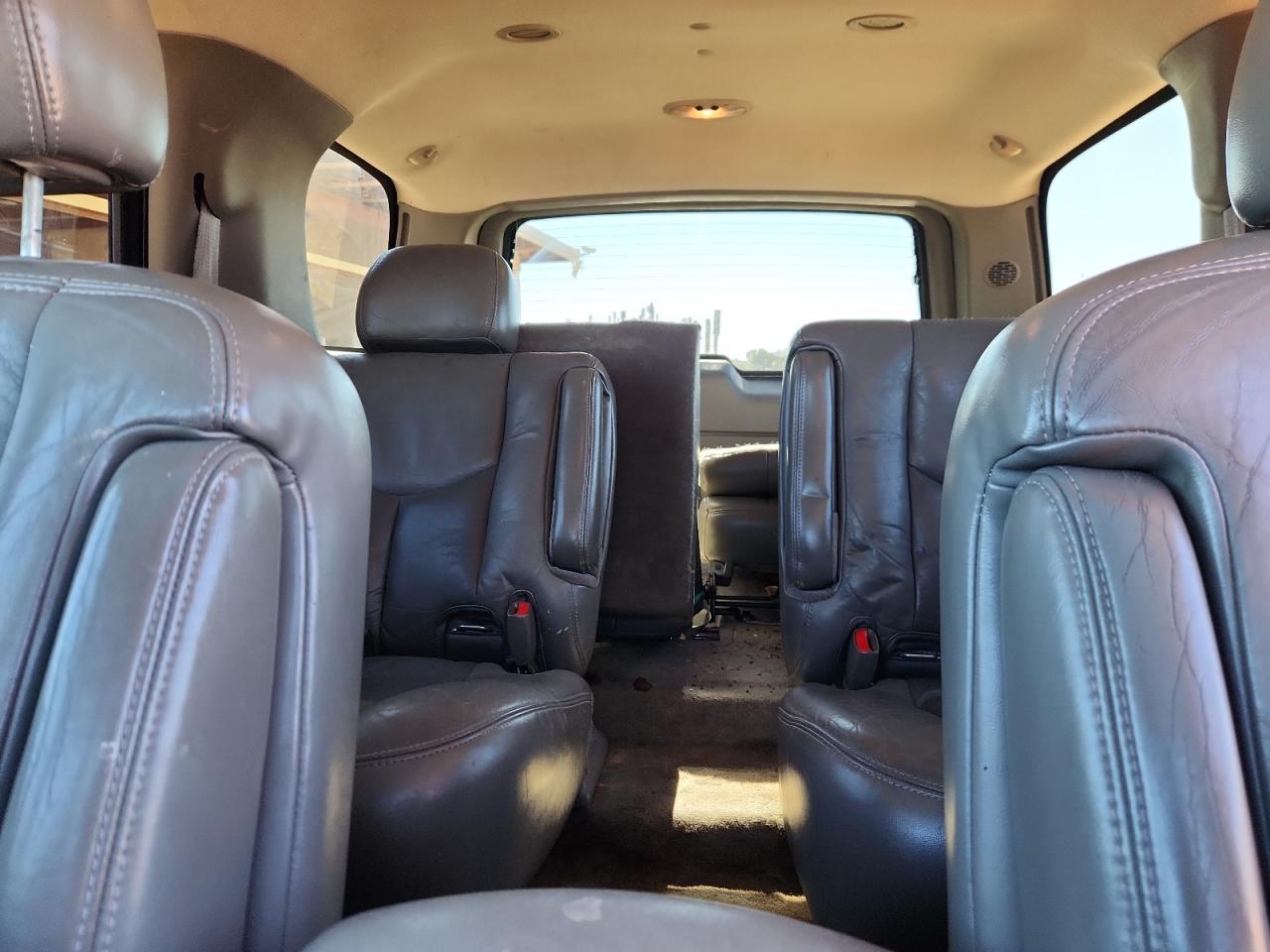 2005 GMC Yukon Denali VIN: 1GKEK63U95J190937 Lot: 90826245