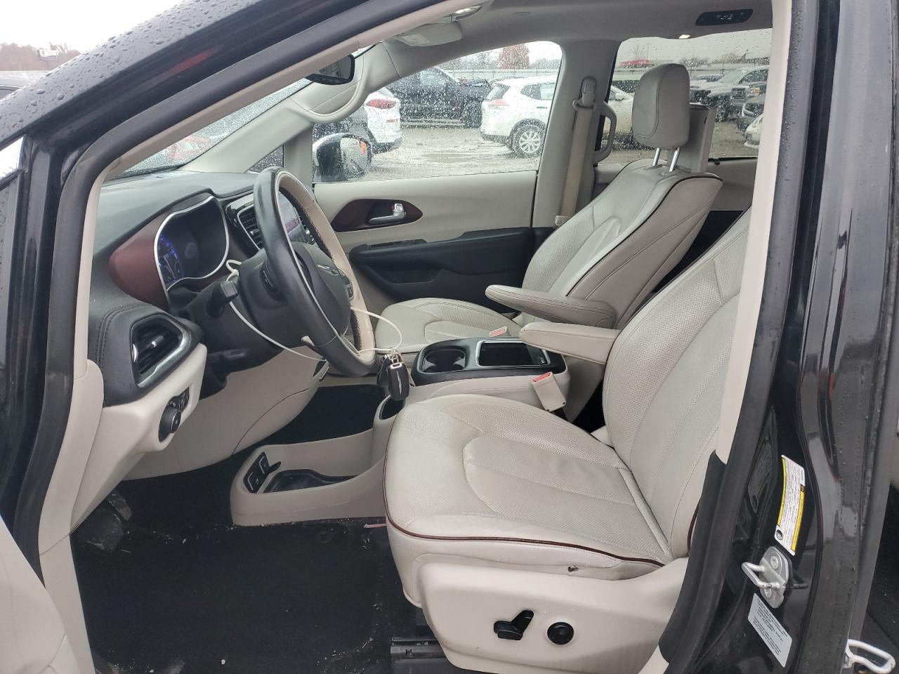 2017 Chrysler Pacifica Limited VIN: 2C4RC1GG6HR528649 Lot: 93289135