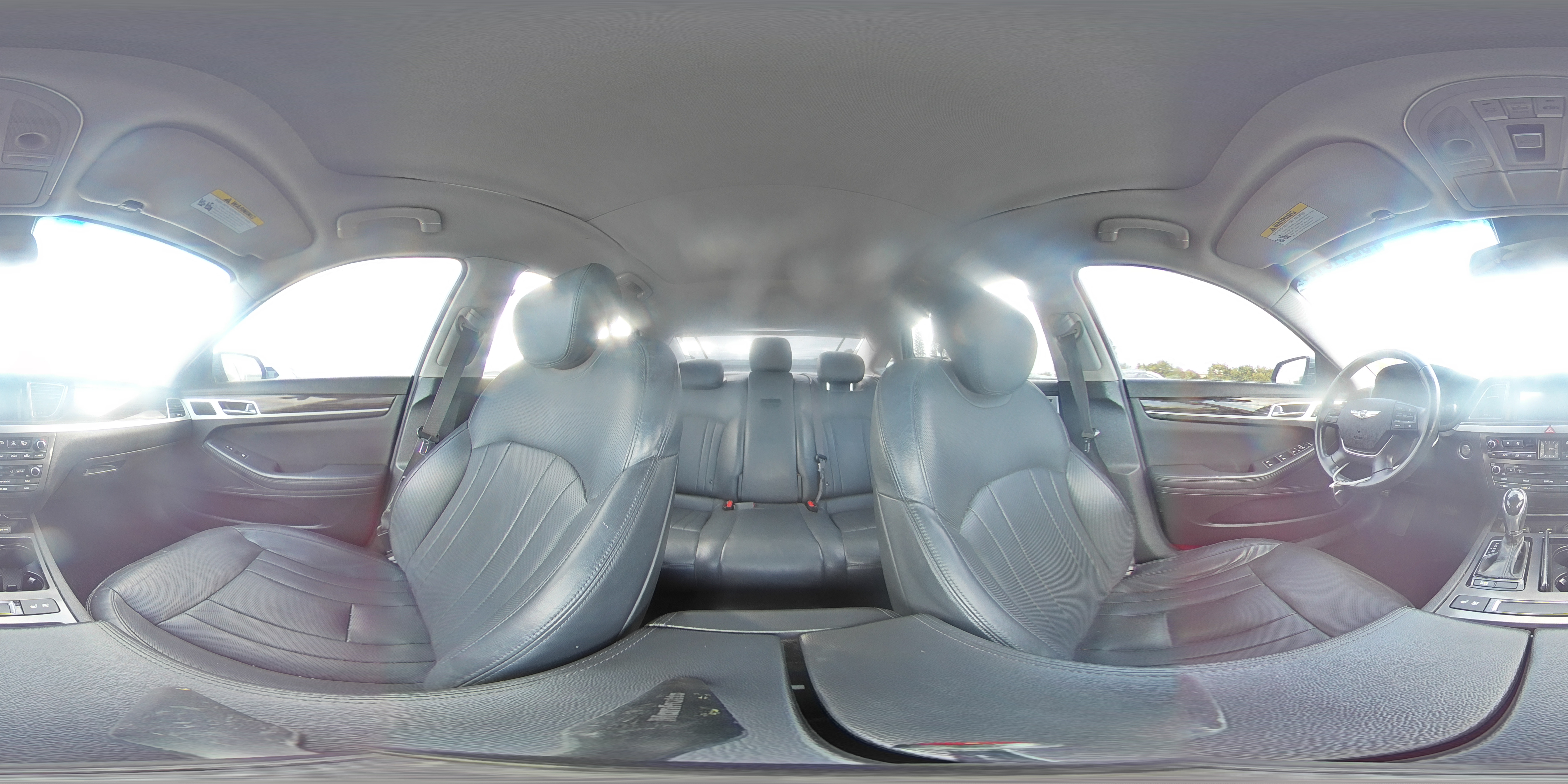 2015 Hyundai Genesis 3.8L VIN: KMHGN4JE6FU039593 Lot: 92440195