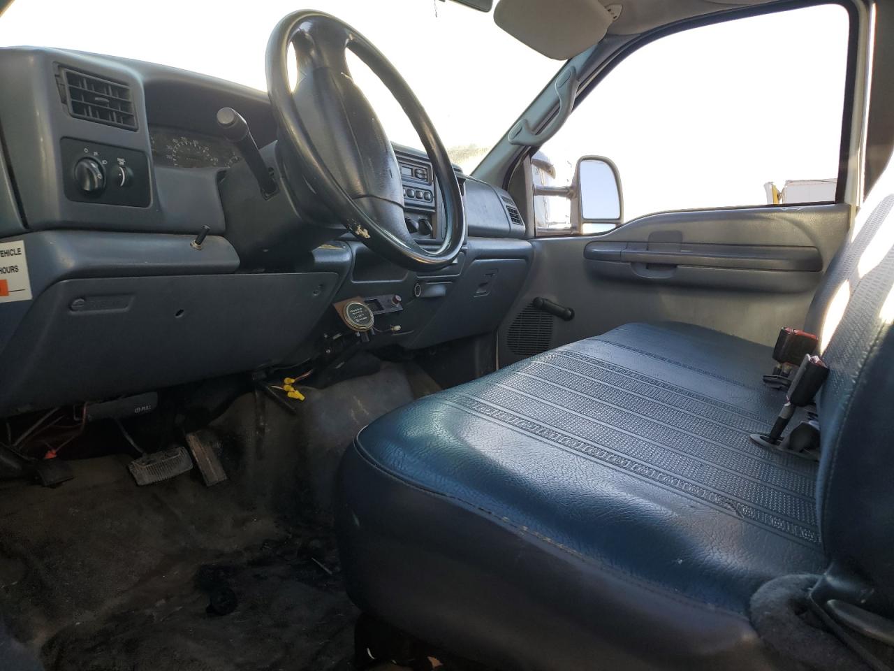 1999 Ford F450 Super Duty Bucket Truck VIN: 1FDXF46FXXEE74790 Lot: 92474315