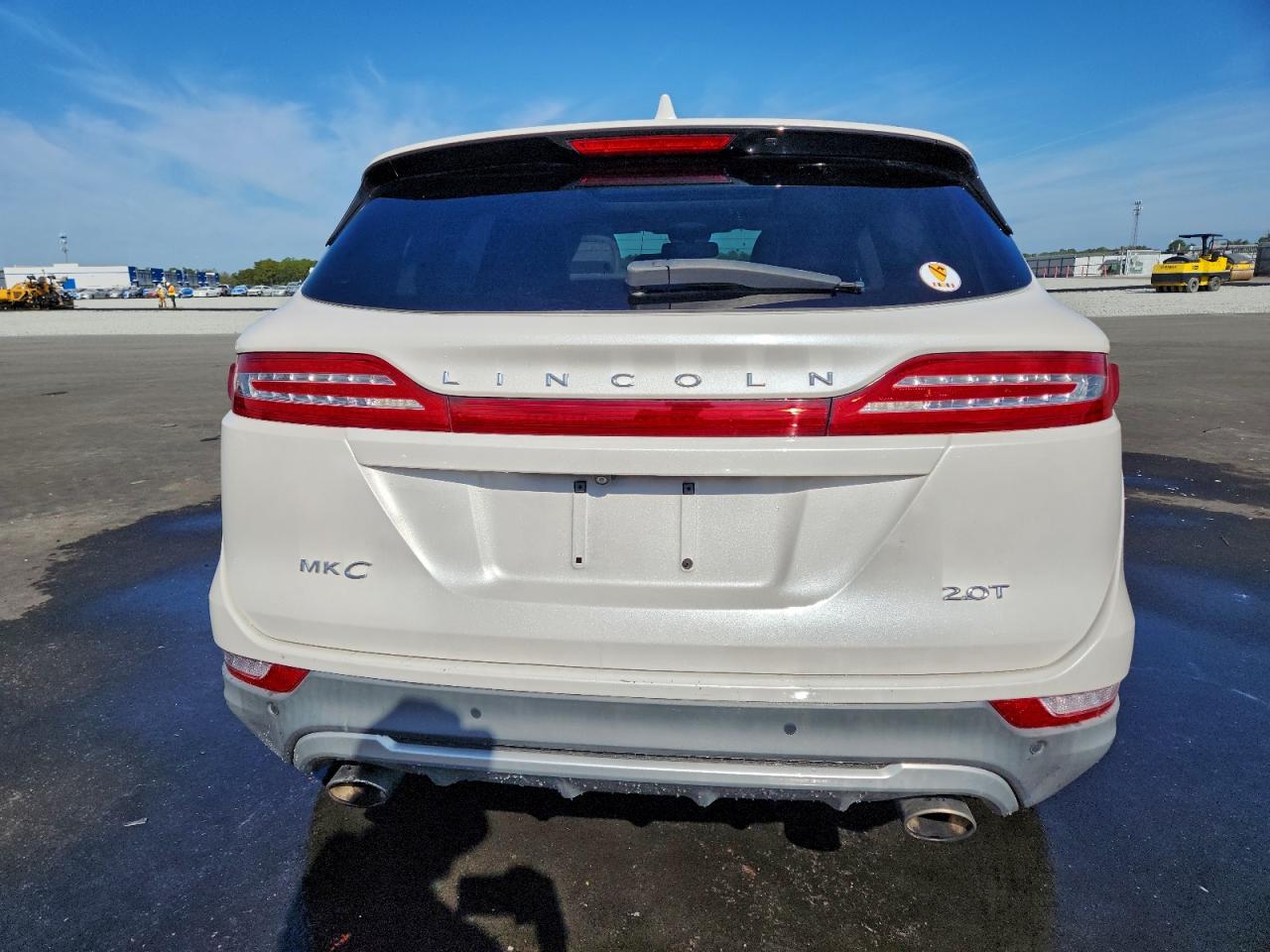 2017 Lincoln Mkc Reserve VIN: 5LMCJ3C92HUL50992 Lot: 94230925