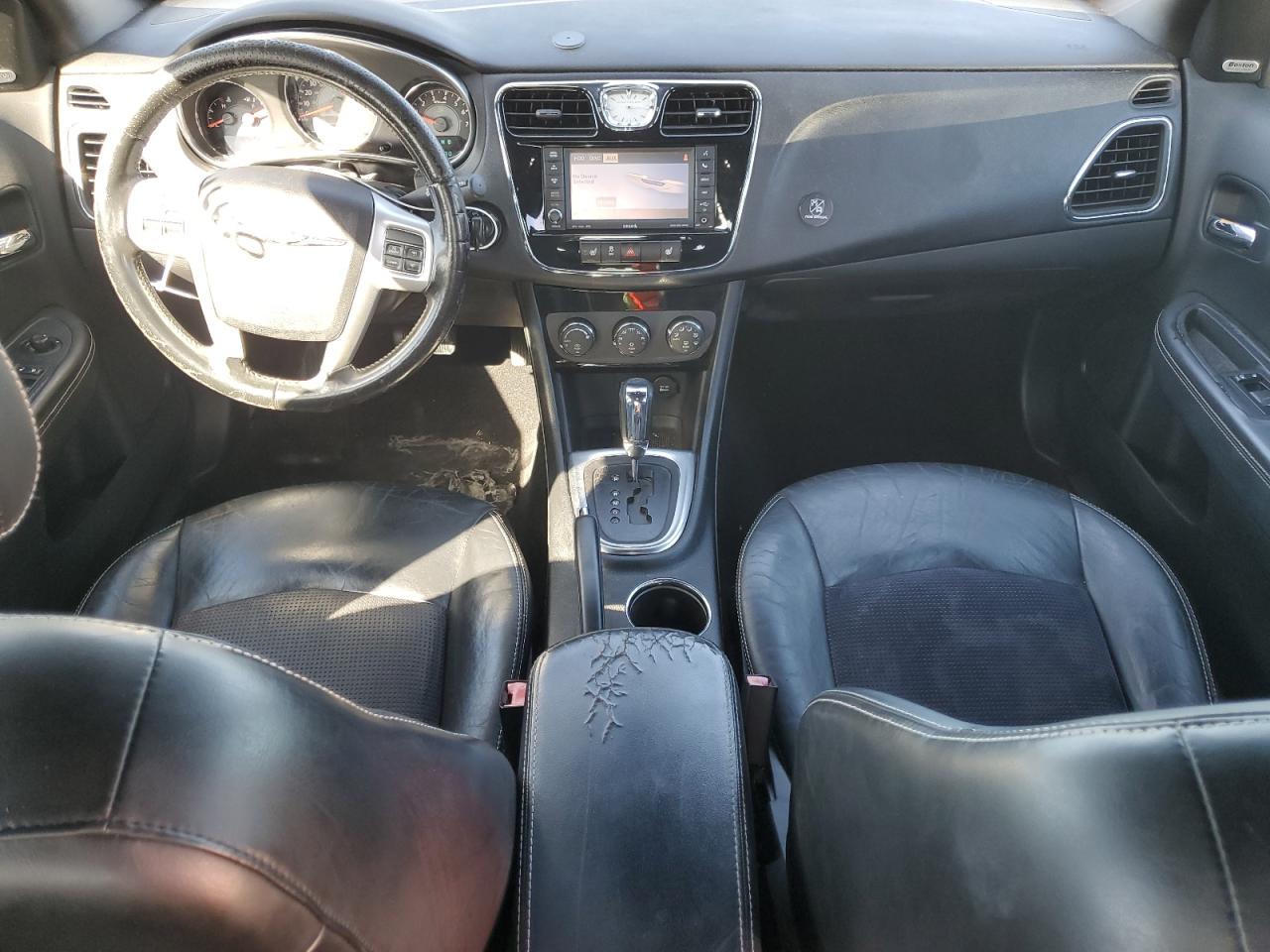 2013 Chrysler 200 Limited VIN: 1C3CCBCG2DN523784 Lot: 90636785