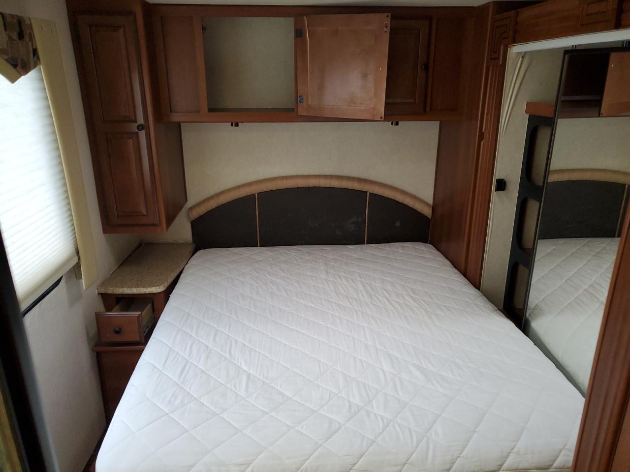 2013 Coachmen Leprechaun - Camper VIN: 1FDXE4FS1BDB28111 Lot: 90855495