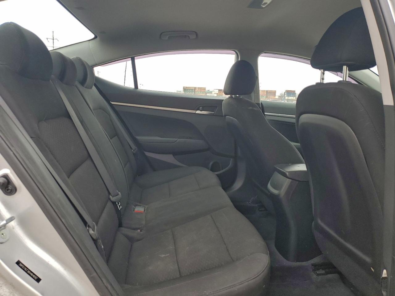 2019 Hyundai Elantra Se VIN: 5NPD74LF2KH464692 Lot: 92947335