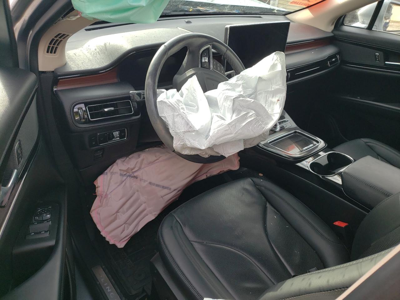 2023 Lincoln Nautilus Reserve VIN: 2LMPJ8K95PBL13592 Lot: 92858945