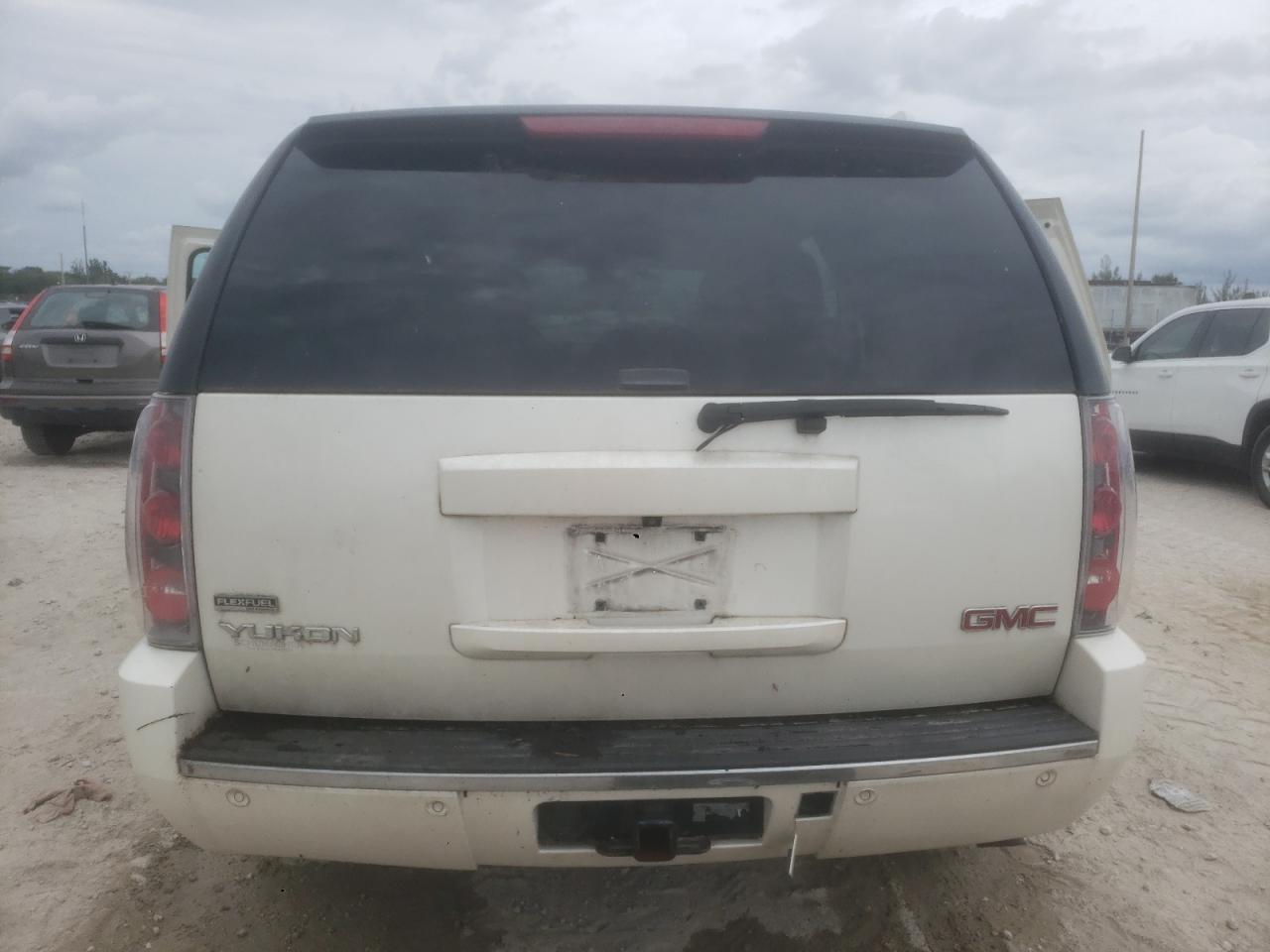 2012 GMC Yukon Denali VIN: 1GKS1EEF6CR100141 Lot: 91658055